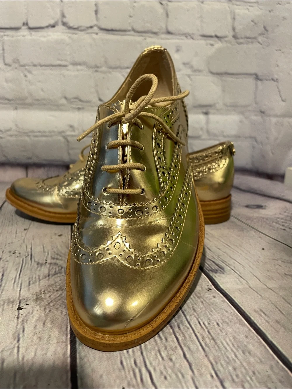 Sam Edelman Women Gold Metallic Wingtip Oxfords Sz 6